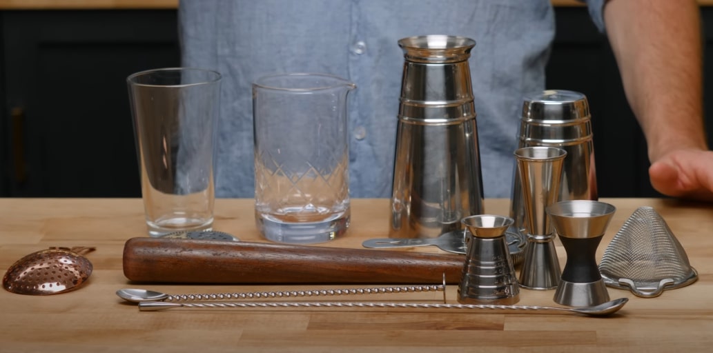 Essential Bar Tools for Bartender